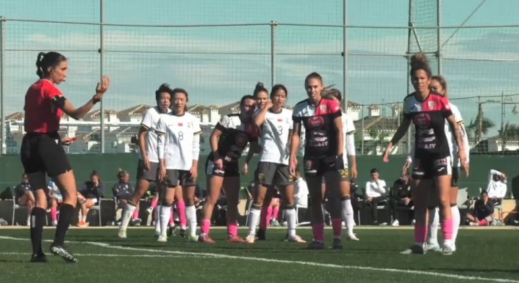  唐佳麗梅開二度、邵子欽破門，中國(guó)女足3-2擊敗Alhama俱樂(lè)部女足