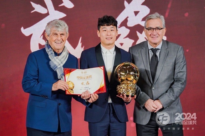  恭喜“核武7”！武磊第五次加冕中國金球獎