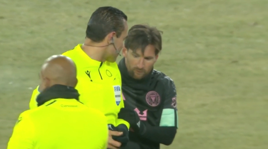  賽后向梅西要簽名！ESPN：墨西哥裁判被停哨半年，再犯無限期停哨