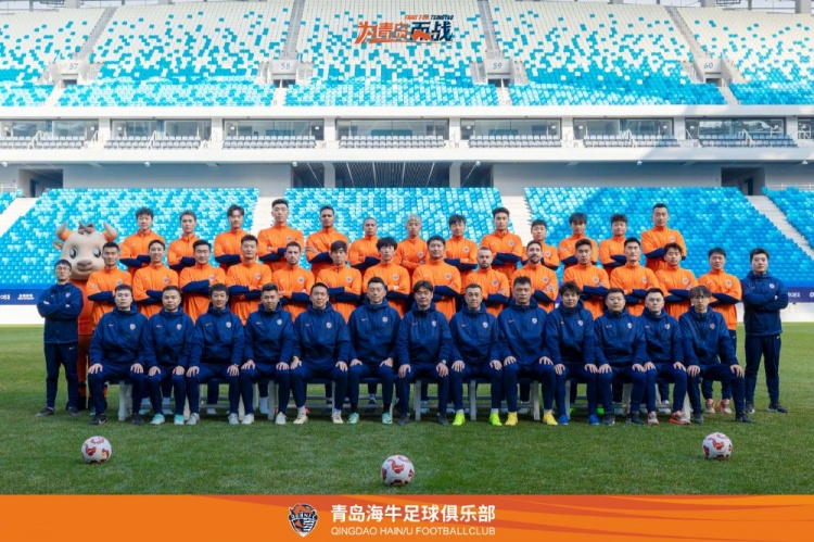  青島海牛一線隊(duì)名單：老將鄭龍、薩里奇坐鎮(zhèn)，金洋洋等新援在列