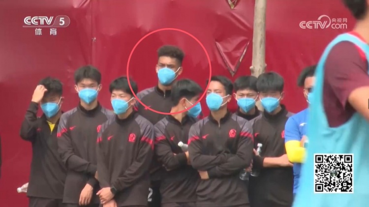  無緣U17國足名單，張洪福隨恒大足校觀摩國少隊訓練