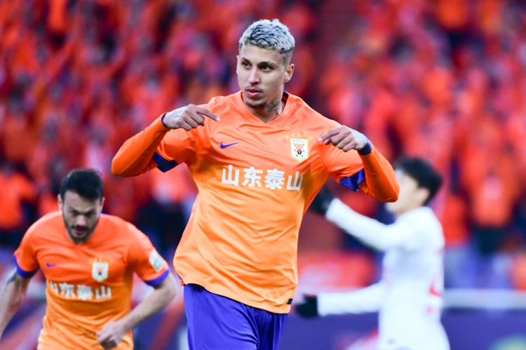  克雷桑：今天我們有理由慶祝，五外援對提升勝率會有非常大的幫助