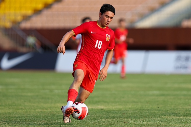  足球報：U17國足集結(jié)開訓(xùn)，將與07年齡段精英隊(duì)進(jìn)行兩場熱身賽