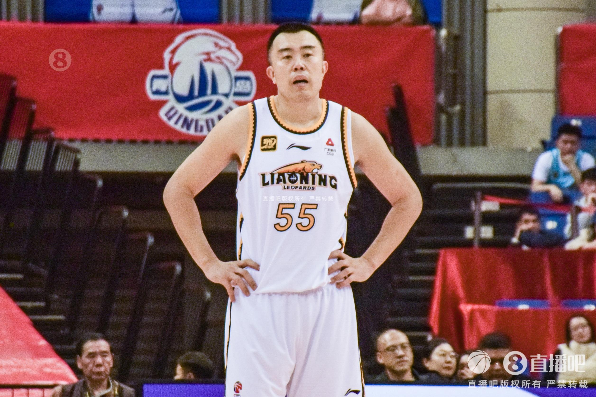  老將盡力了！韓德君5中4高效拿下14分6籃板