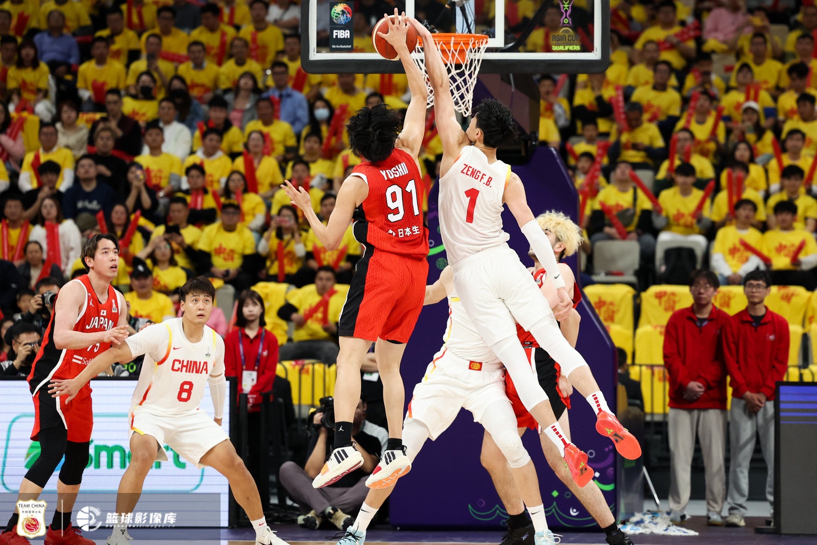  中國男籃內外開花 曾凡博攻防一體在線 中國大勝日本42分！
